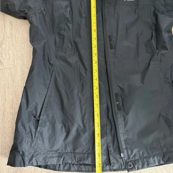 Columbia Women’s Size Small Rain Jacket - Picture 7 of 10